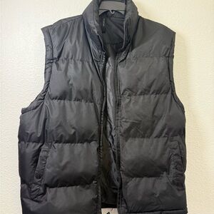 Sportier Men's Black Puffer Vest